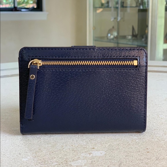 🔥FINAL SALE🔥Kate Spade Wallet - Picture 2 of 4